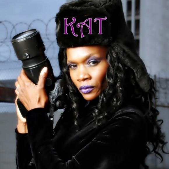 Meet your Posher, KAT - Picture 1 of 1